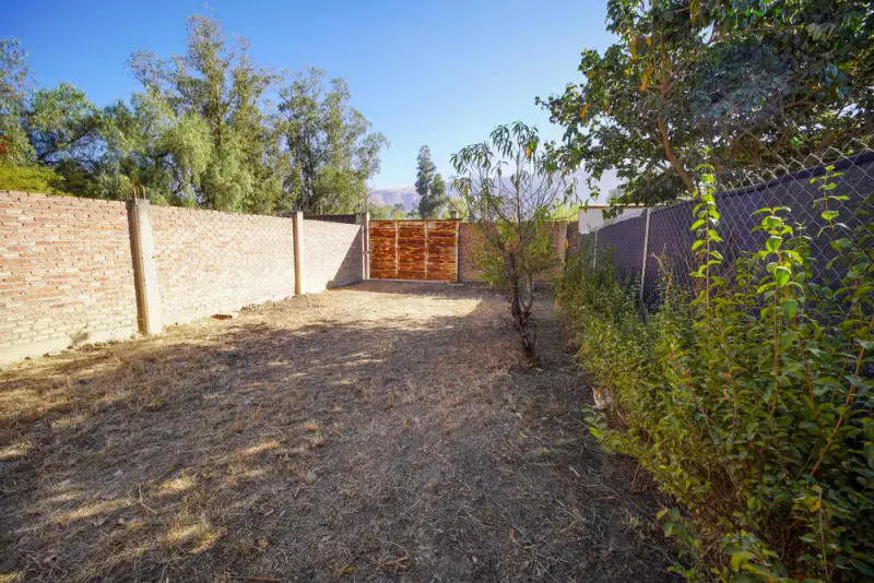 Foto 16 de Terreno con Construcción en Venta – Próximo a Av. Ecológica y Puente Khora