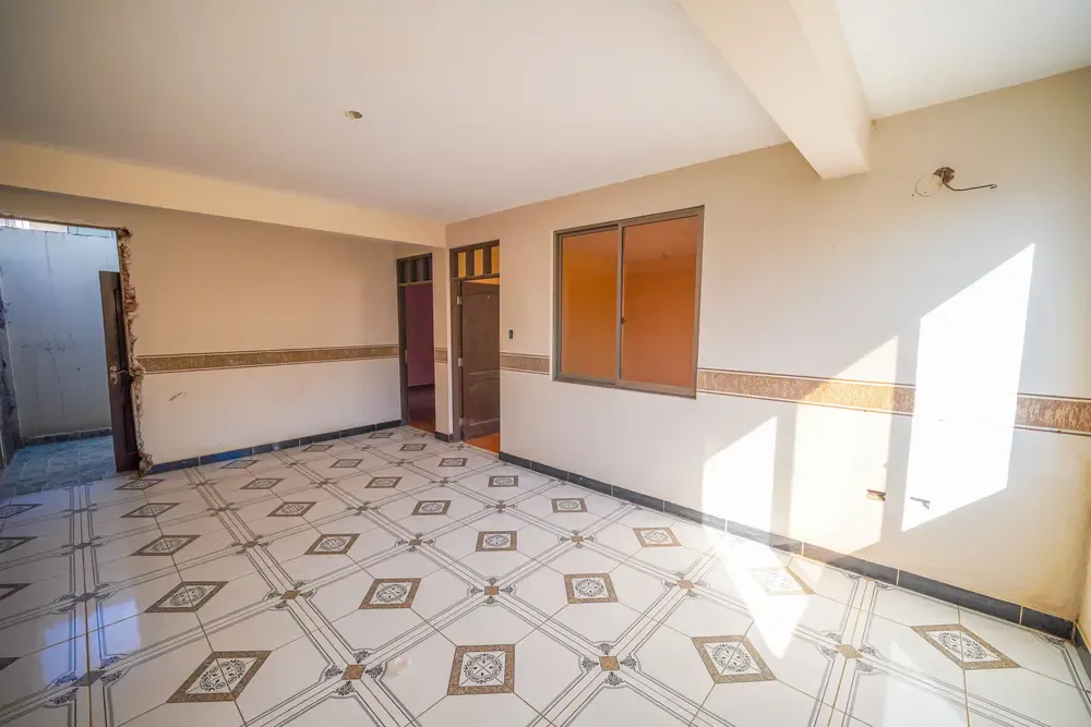 Foto 10 de Terreno con Construcción en Venta – Próximo a Av. Ecológica y Puente Khora