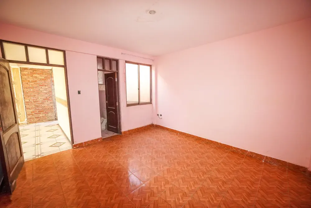 Foto 7 de Terreno con Construcción en Venta – Próximo a Av. Ecológica y Puente Khora