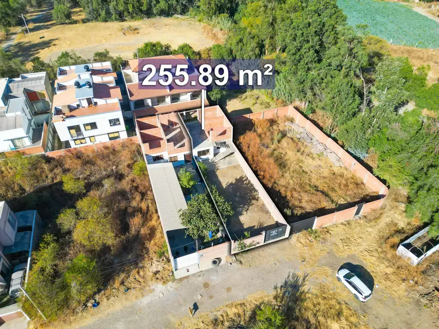 Foto 2 de Terreno con Construcción en Venta – Próximo a Av. Ecológica y Puente Khora