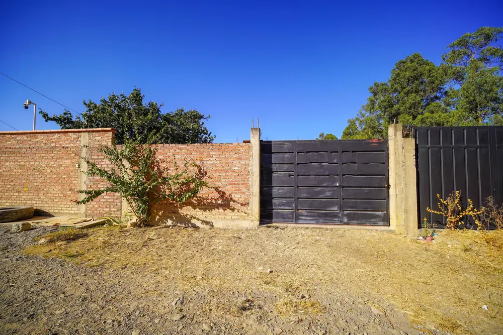 Foto 18 de Terreno con Construcción en Venta – Próximo a Av. Ecológica y Puente Khora