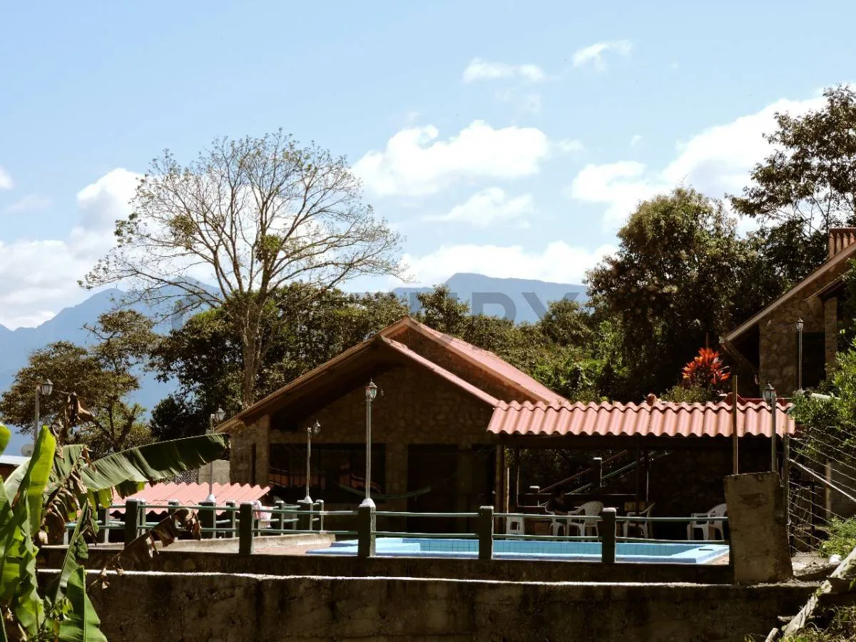 Foto 1 de Casa de Campo en Venta en Coroico – Yalaca / Inca Pampa