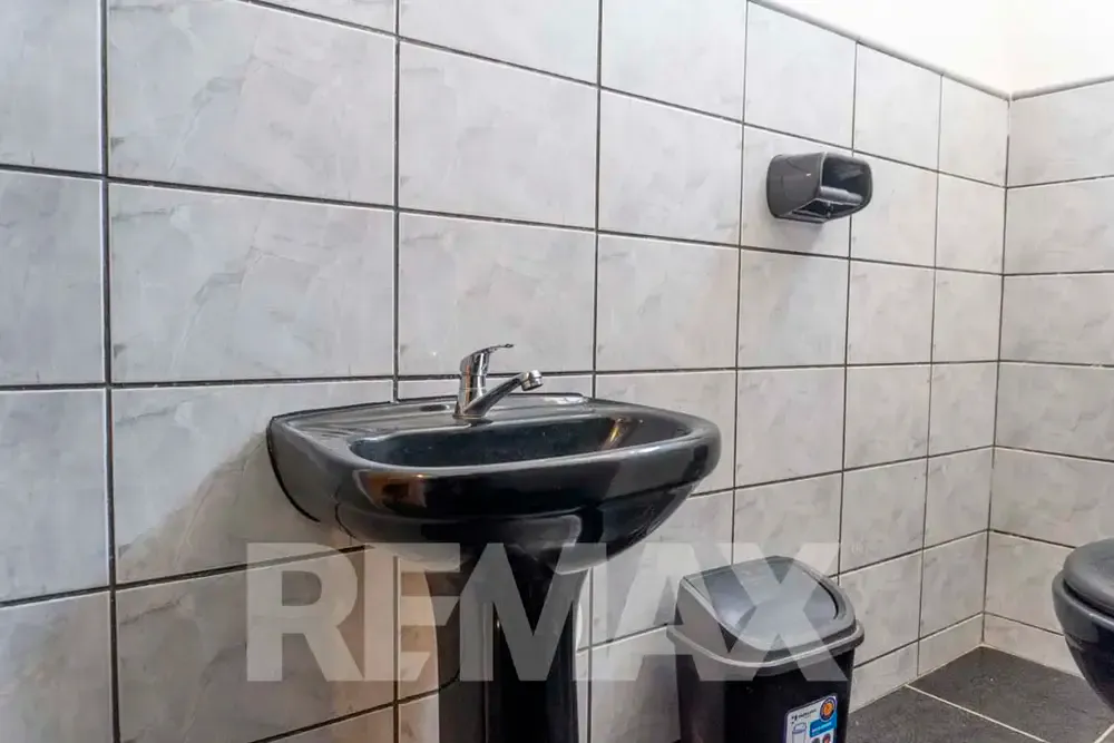 Foto 19 de Viva en paz, seguridad y comunidad: Casa exclusiva a pasos de la Universidad Adventista de Bolivia