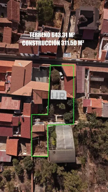 Foto 6 de Terreno con Construccion en Venta
