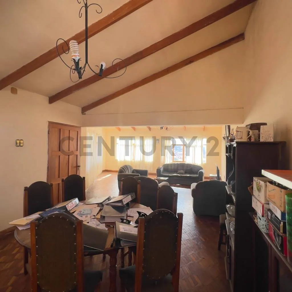 Foto 10 de Terreno con Construccion en Venta