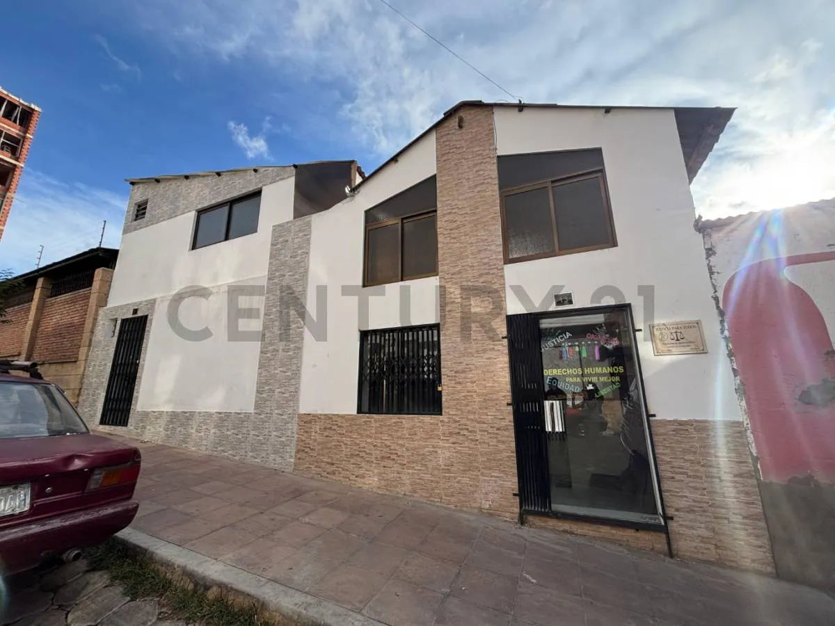 Foto 5 de Casa Comercial Tipo Galpón en Alquiler – Zona Terminal