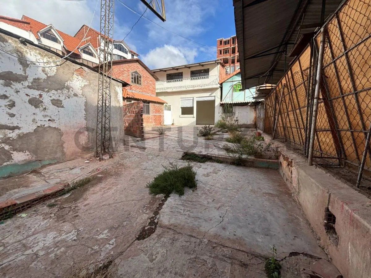 Foto 12 de Casa Comercial Tipo Galpón en Alquiler – Zona Terminal