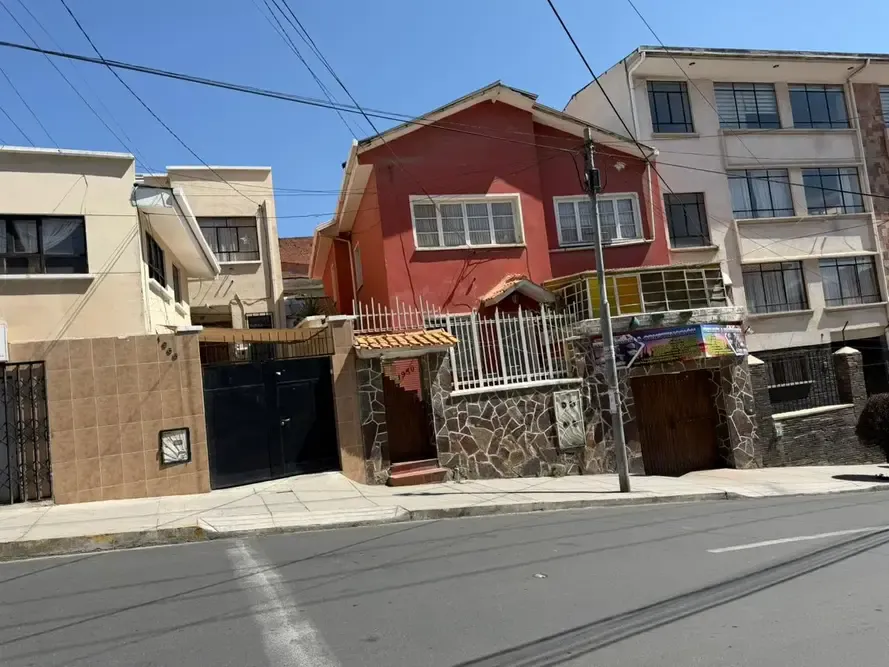 Foto 1 de Departamento en Anticretico a una cuadra de la plaza el Cóndor