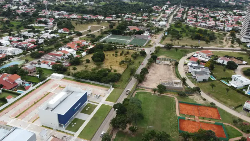 Foto 6 de Terreno comercial de 10.000 m² en Urubó sobre avenida principal y alto flujo