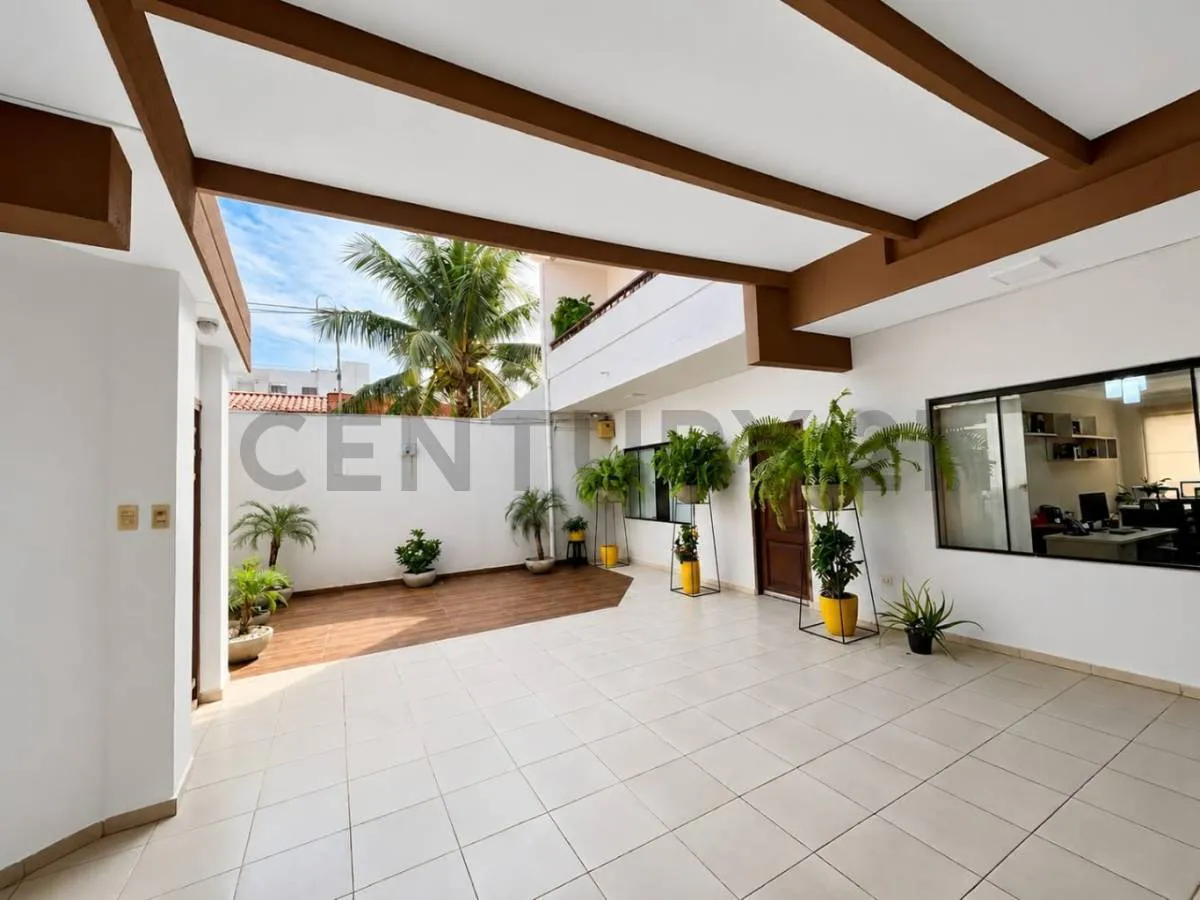 Foto 4 de Casa en Venta de 4 Dormitoiros Av. Paragua 3er Anillo
