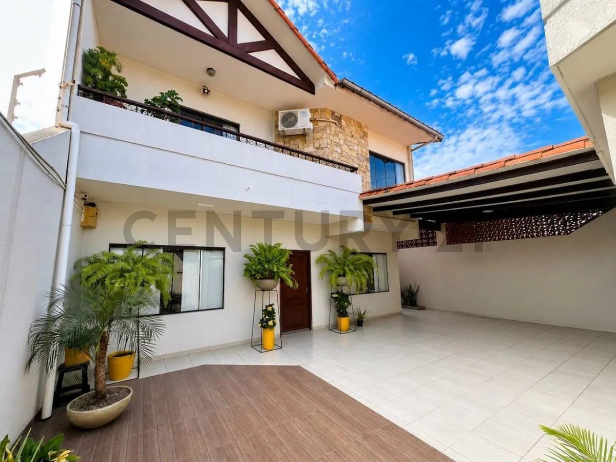 Foto 3 de Casa en Venta de 4 Dormitoiros Av. Paragua 3er Anillo
