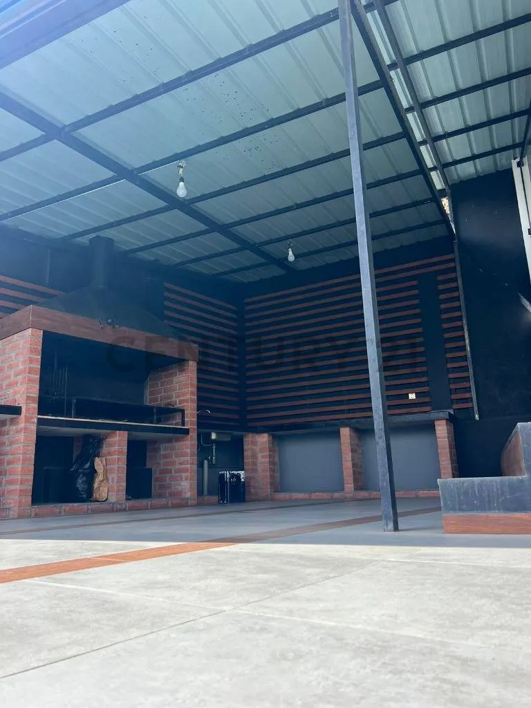 Foto 4 de Exclusivo Espacio para Eventos con Cancha y Área de Parrillero