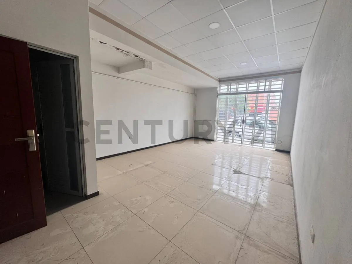 Foto 2 de En Alquiler Local Comercial u Oficina - B/ San Jorge I - Bs.-1.000