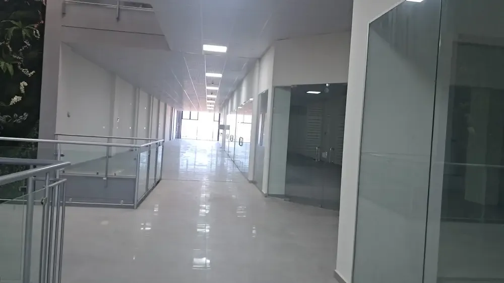 Foto 5 de Local comercial en alquiler en Kinti Mall
