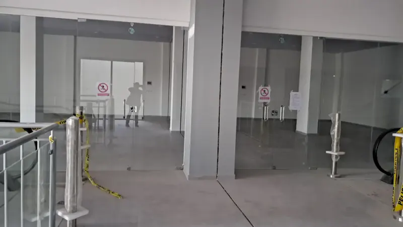 Foto 16 de Local comercial en alquiler en Kinti Mall