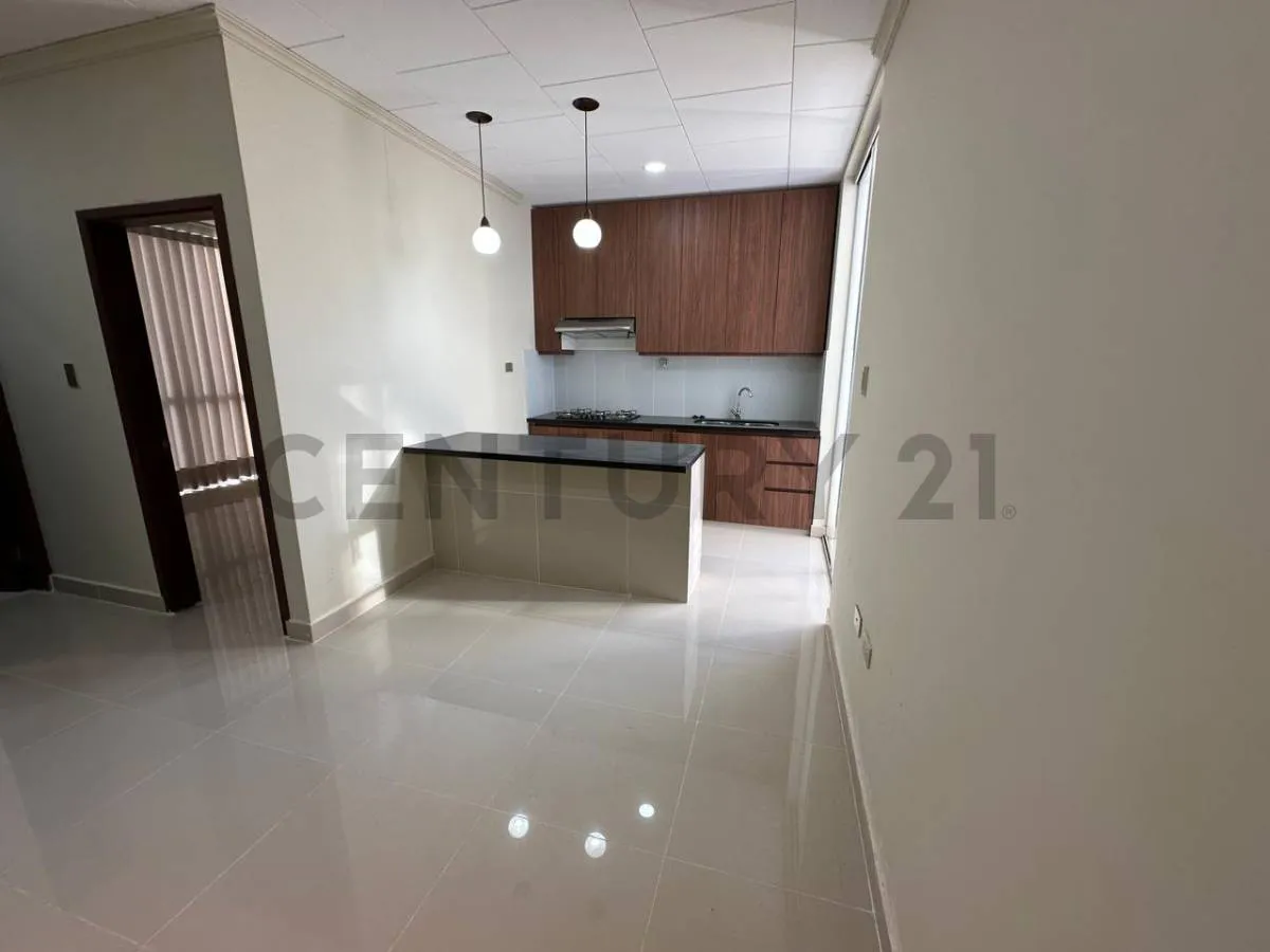 Foto 2 de Departamento en Alquiler – Edificio Carlos