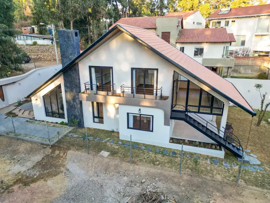 Foto 1 de Casa Minimalsita a Estrenar en Alquiler Zona Norte