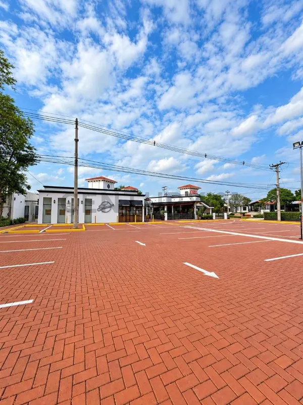 Foto 9 de Local Comercial en Alquiler en Urbanizacion Villa Bonita