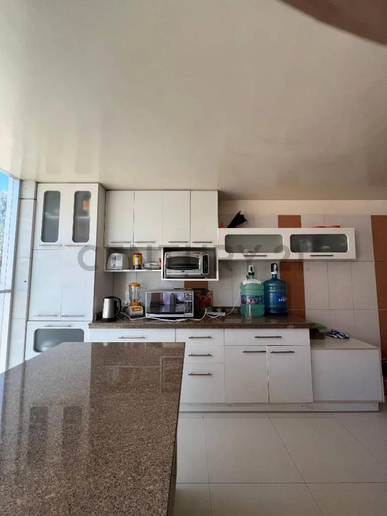 Foto 6 de Amplio Departamento en Venta en Av. Costanera, Calacoto