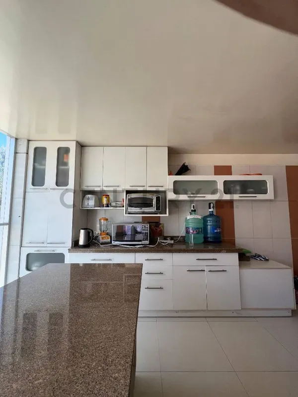 Foto 6 de Amplio Departamento en Venta en Av. Costanera, Calacoto