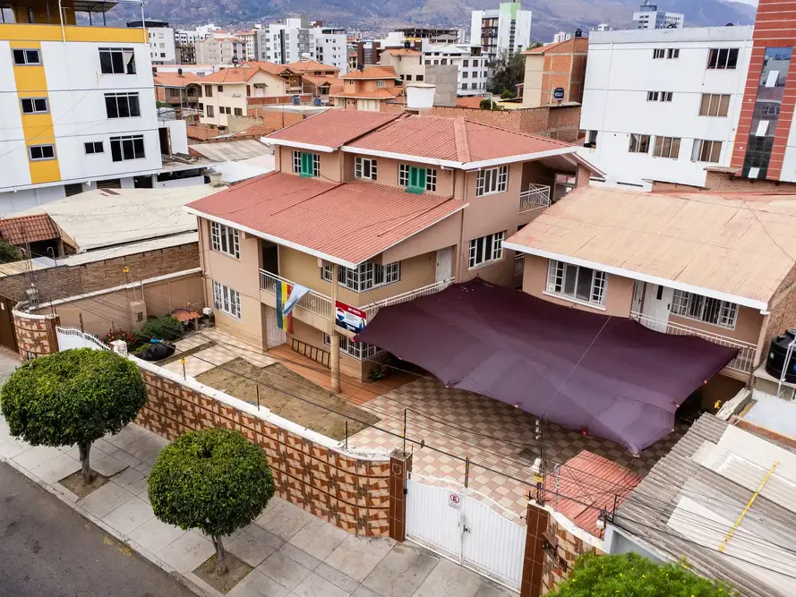 Foto 5 de Amplia Propiedd en Venta Sobre Av. Villavicencio