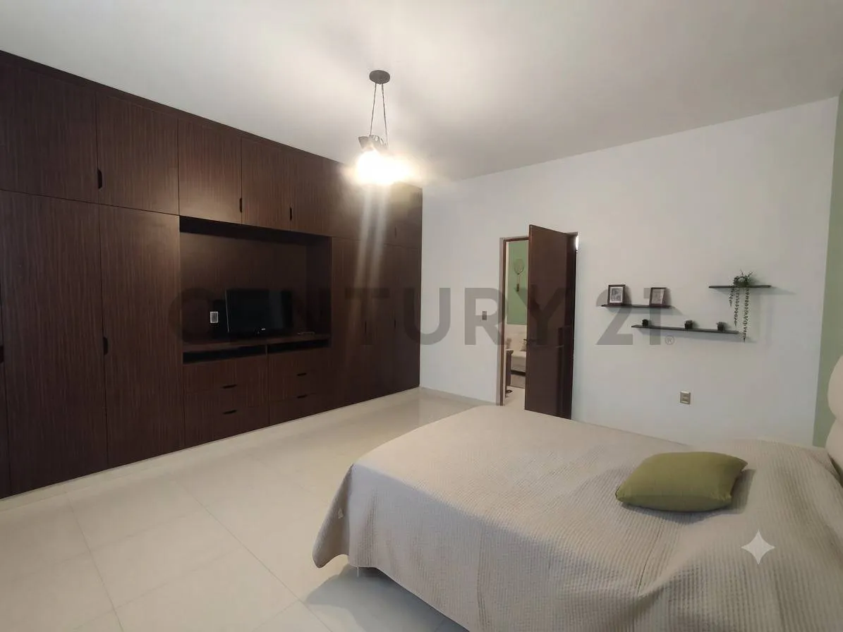 Foto 3 de Hermoso Departamento Amoblado en Alquiler - San Jorge II!