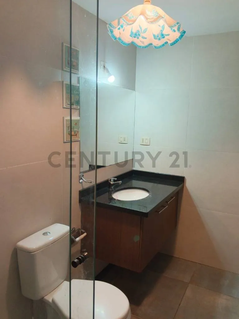 Foto 3 de Departamento en Venta a Una Cuadra de La Plaza Colon
