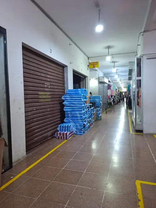 Foto 4 de Local comercial en venta en Feria Barrio Lindo, 6 m²