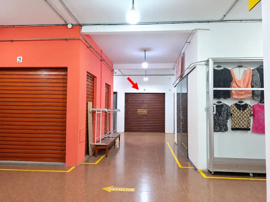 Foto 1 de Local comercial en venta en Feria Barrio Lindo, 6 m²