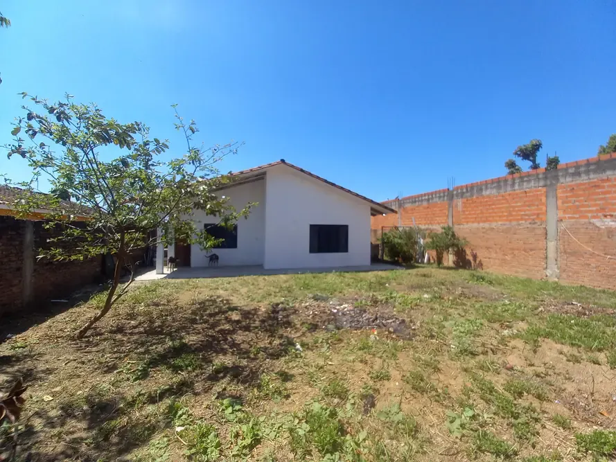 Foto 3 de Casa en Venta-Km 13 Doble Via-Urb. Campo Verde