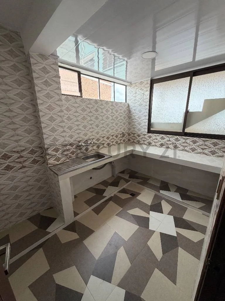 Foto 10 de Edificio en Venta 8 pisos Garita de Lima