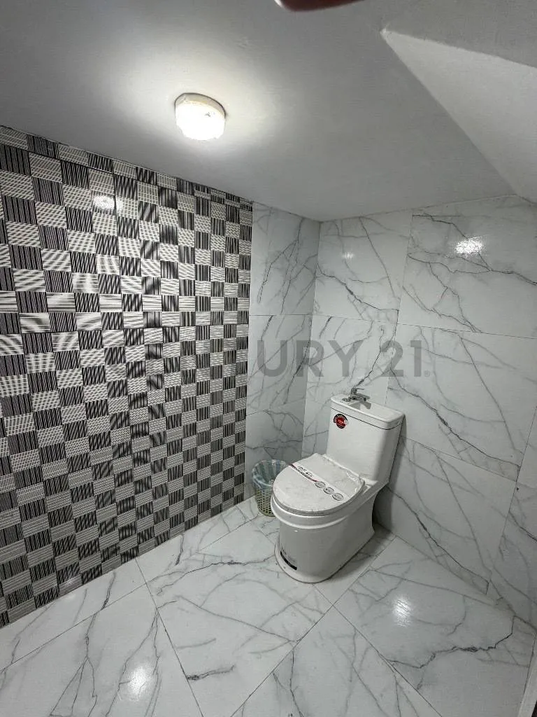 Foto 3 de Edificio en Venta 8 pisos Garita de Lima