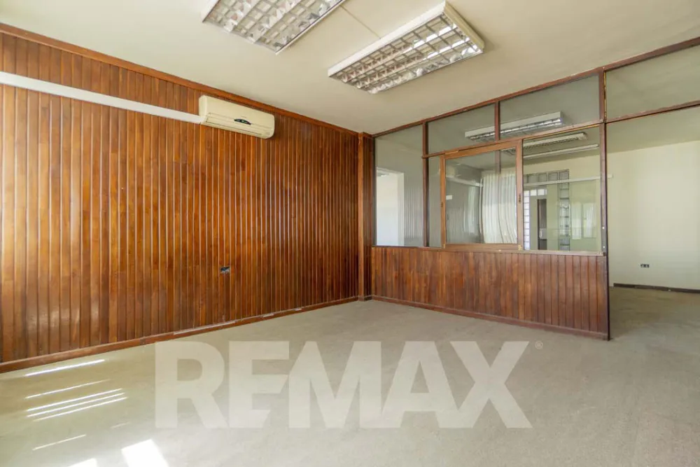 Foto 11 de Edificio Comercial en Alquiler Sobre La Blanco Galindo Km 11½