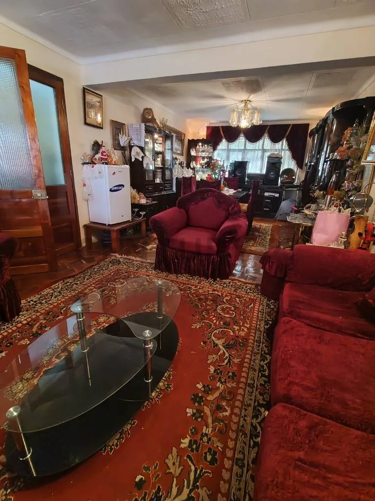 Foto 2 de Casa en venta, Av. 6 de Agosto 112