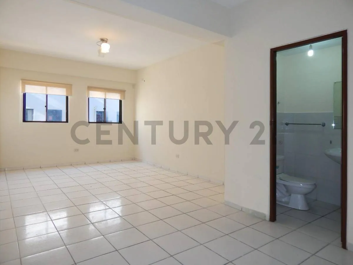 Foto 5 de Departamento Remodelado en Venta en Condominio Dos Hermanas