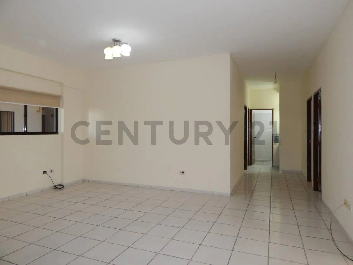 Foto 4 de Departamento Remodelado en Venta en Condominio Dos Hermanas