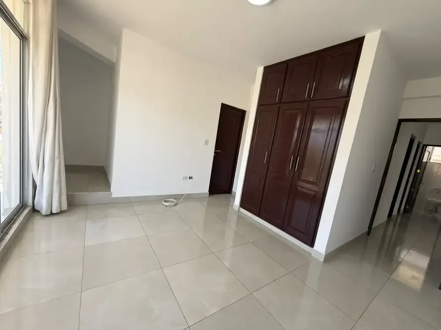 Foto 4 de Departamento de 3 Dormitorios en Alquiler – Zona La Chimba