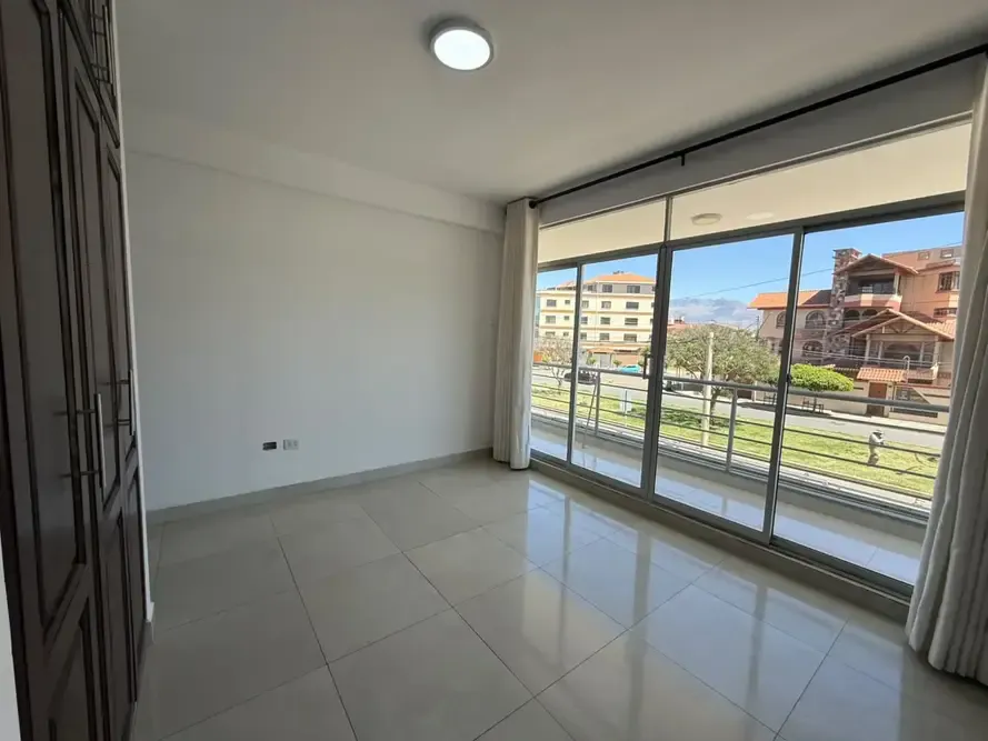 Foto 5 de Departamento de 3 Dormitorios en Alquiler – Zona La Chimba