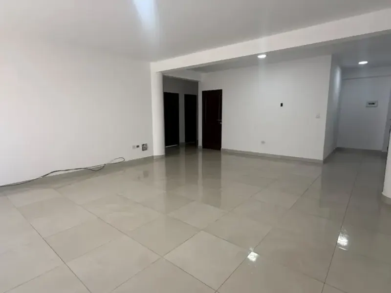 Foto 17 de Departamento de 3 Dormitorios en Alquiler – Zona La Chimba
