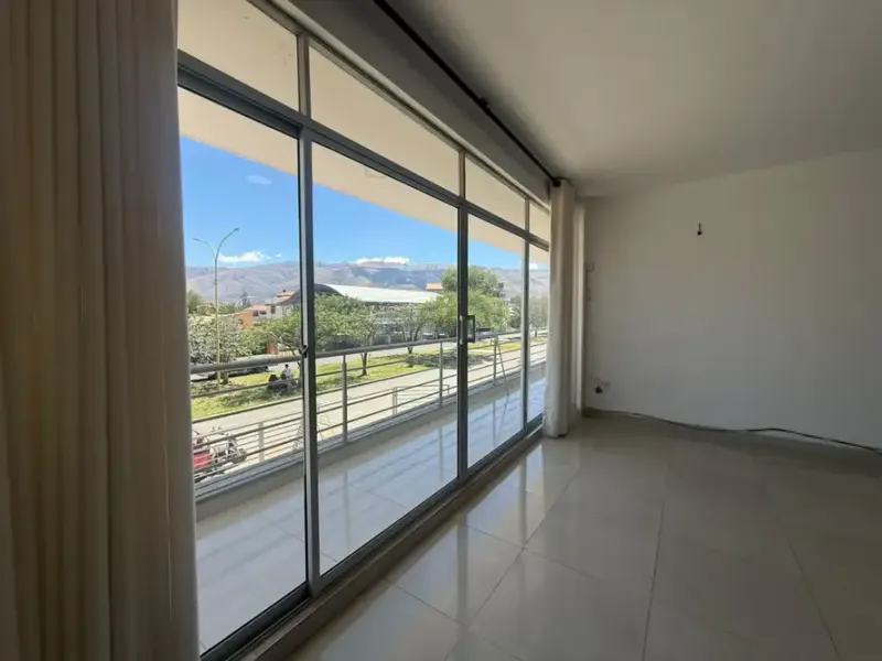 Foto 20 de Departamento de 3 Dormitorios en Alquiler – Zona La Chimba