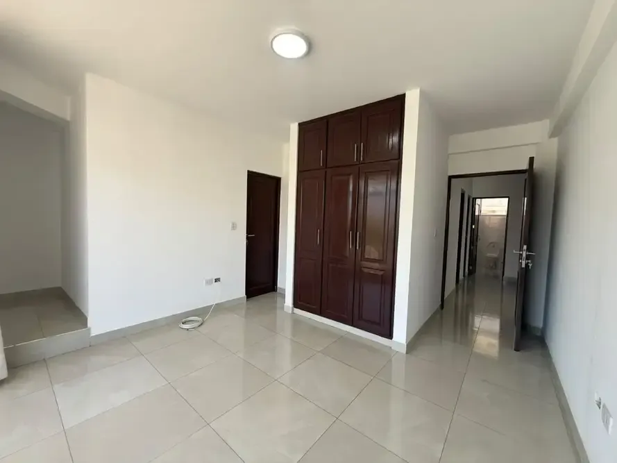 Foto 6 de Departamento de 3 Dormitorios en Alquiler – Zona La Chimba
