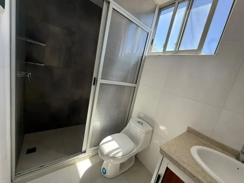 Foto 8 de Departamento de 3 Dormitorios en Alquiler – Zona La Chimba