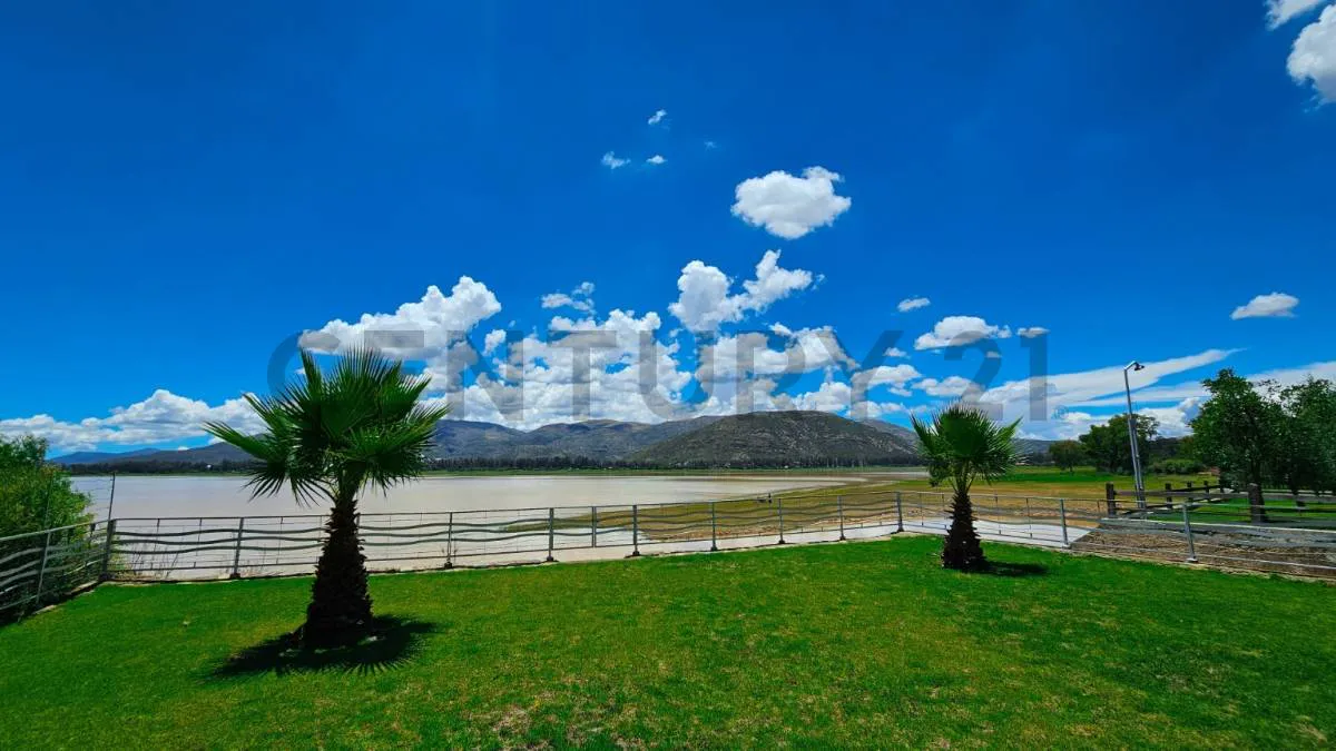 Foto 20 de Terreno a Orillas del Lago de La Angostura en Venta