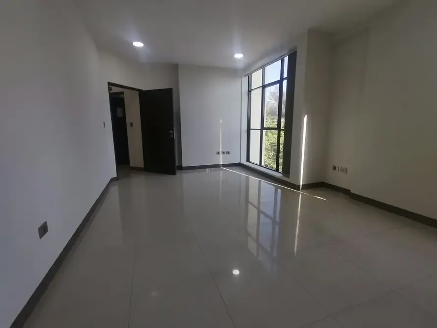Foto 3 de 🏢 Oficina en Alquiler – Ideal para Profesionales ✨