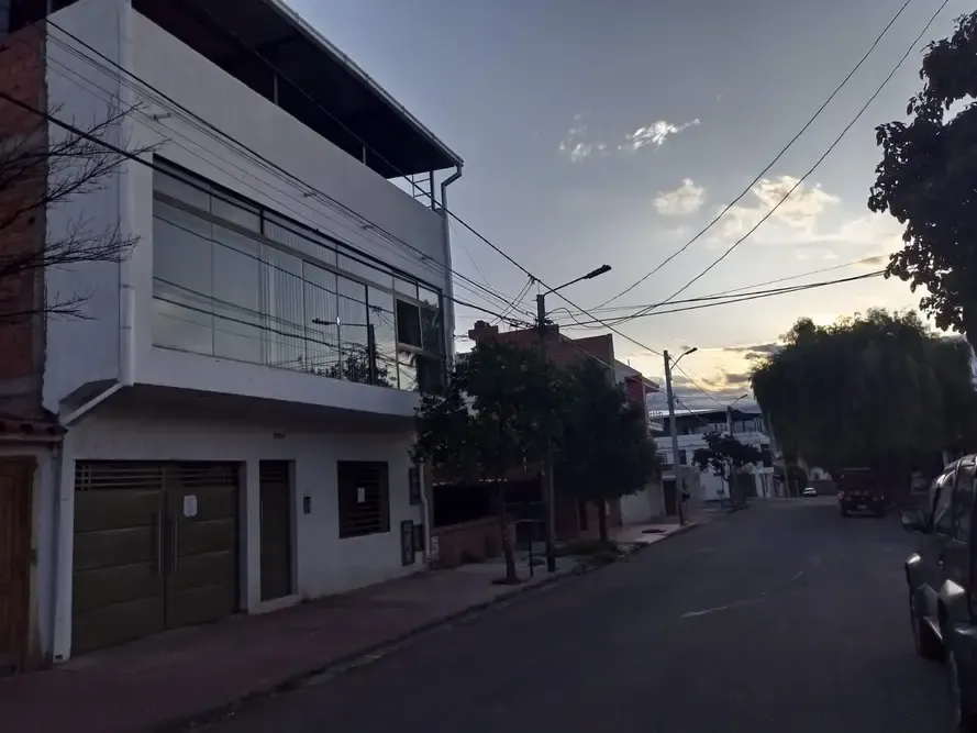 Foto 2 de Venta de Edificio Residencial, Barrio Rosedal, Tarija