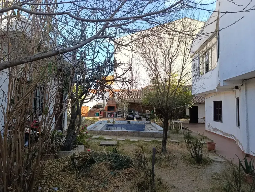Foto 6 de 🏠 Casa en Esquina con 544 M² de Terreno – Barrio Simón Bolívar