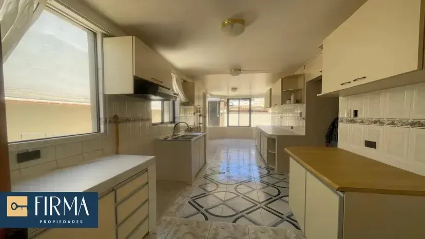 Foto 5 de Casa en Alquiler con Garzonier Totalmente Independiente en Auquisamaña
