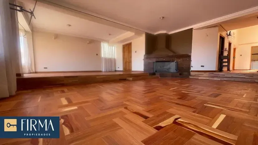 Foto 2 de Casa en Alquiler con Garzonier Totalmente Independiente en Auquisamaña