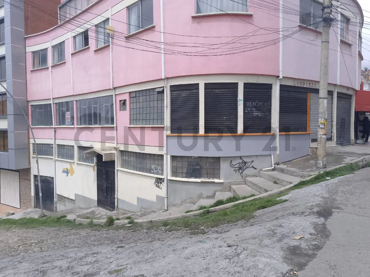 Foto 1 de Local Comercial en Venta en Villa Fátima Frente a La Caja Nacional de Salud