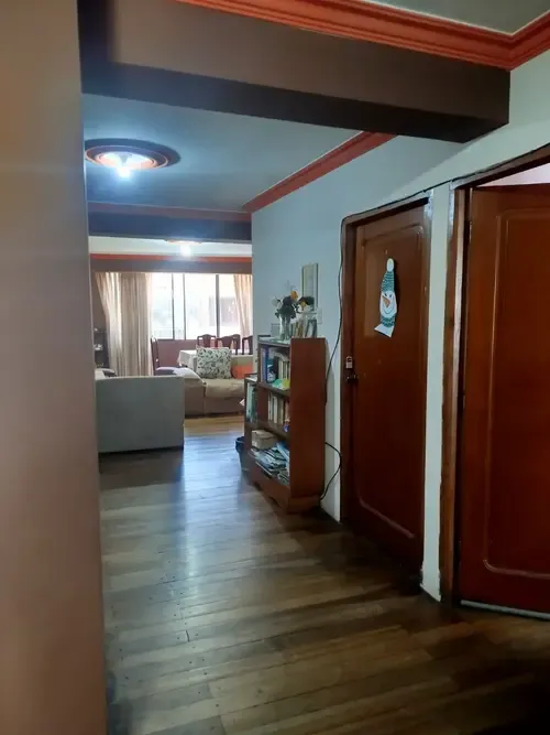 Foto 4 de Edificio Multifamiliar en venta en Llojeta con 6 departamentos y 918 m² construidos